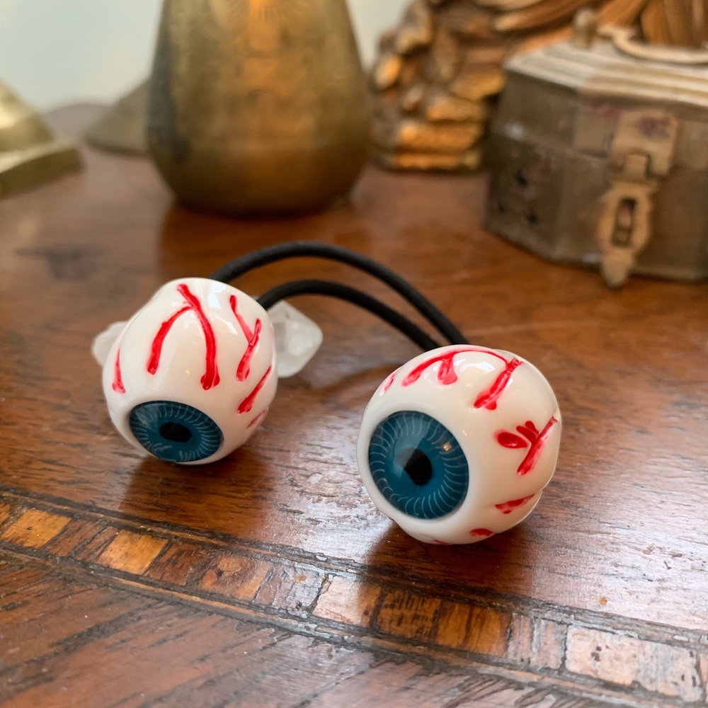 Eyeball 👁 Hair Tie